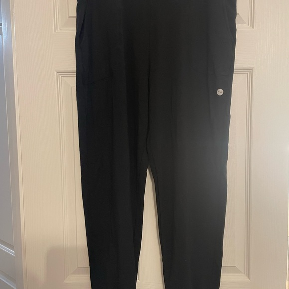INTERVAL Women’s Jogger. Size XL. Made in USA. - Picture 1 of 7